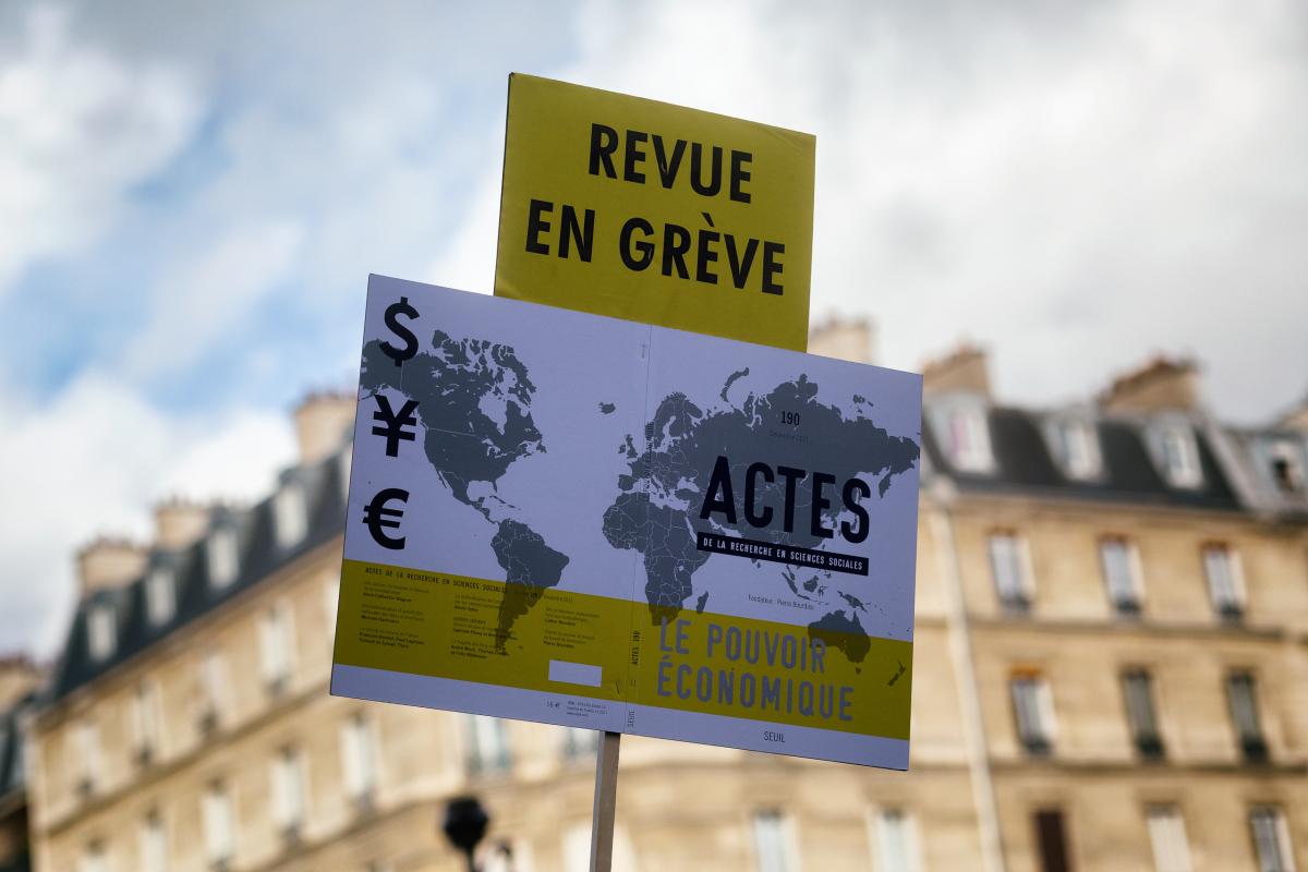 FRANCE - POLITICS - SOCIAL - DEMO - 8TH NATIONAL STRIKE AGAINST PENSION REFORM
