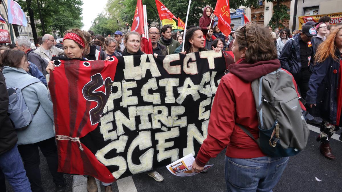 Cortège La CGT spectacle entre en scène