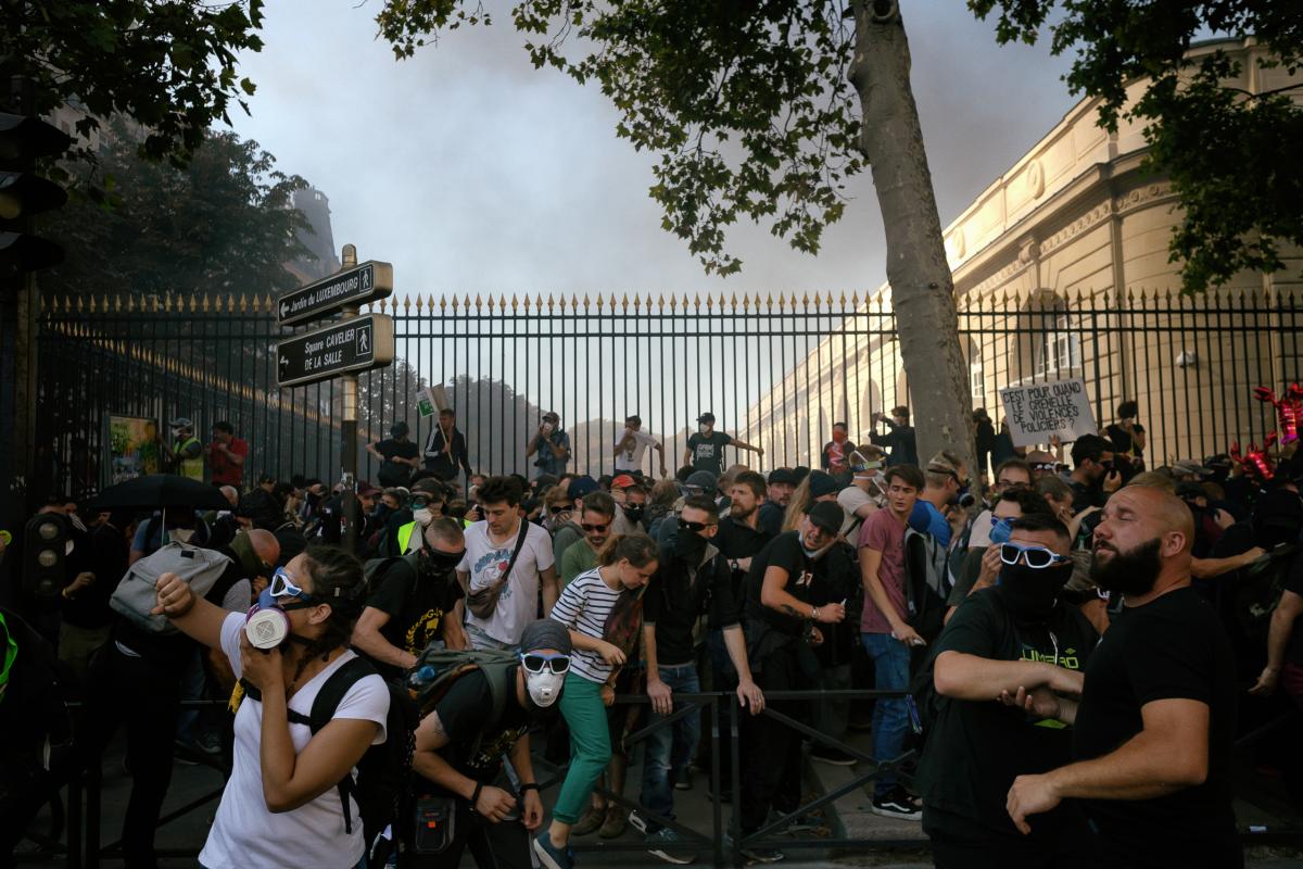FRANCE - POLITICS - SOCIAL - DEMO - CLIMATE WALK & YELLOW VEST ACT 45 IN PARIS