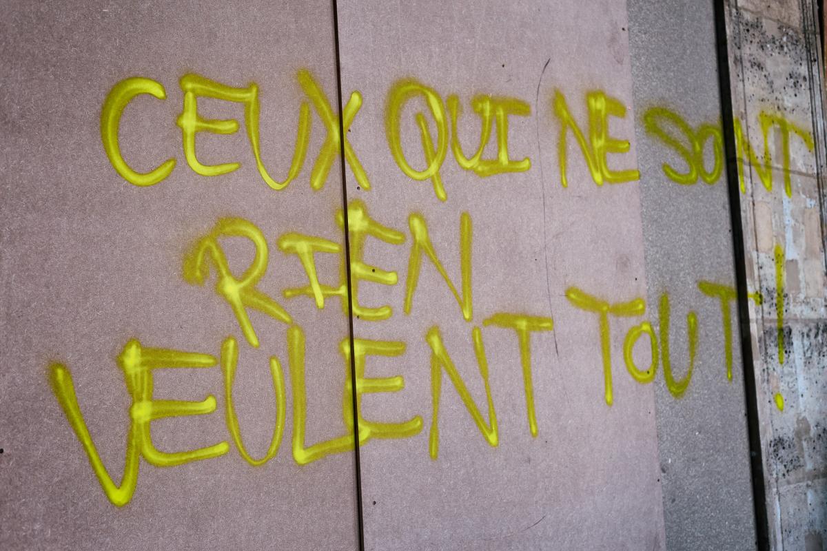 Tag: Ceux qui ne sont rien veulent tout