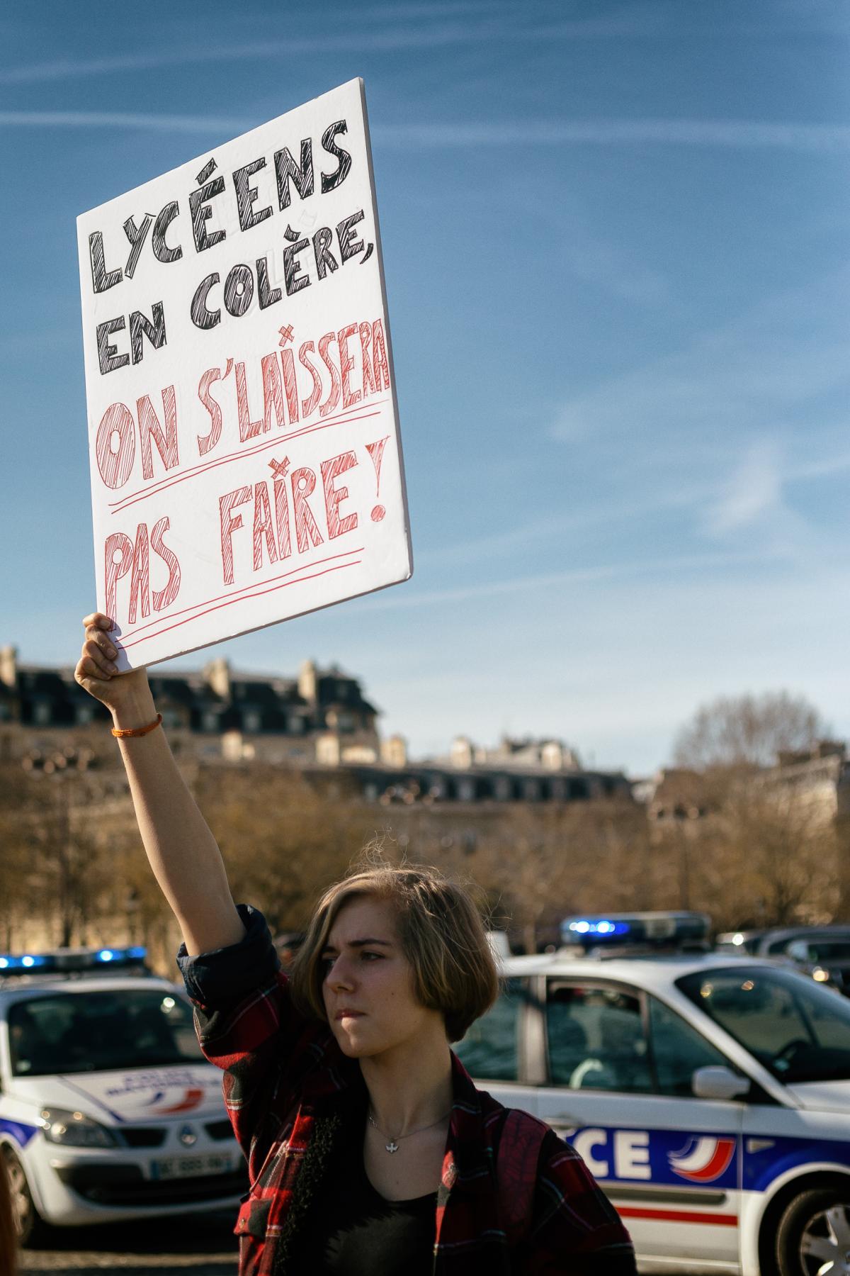 Pancarte: Lycéens en colère, on s'laissera pas faire