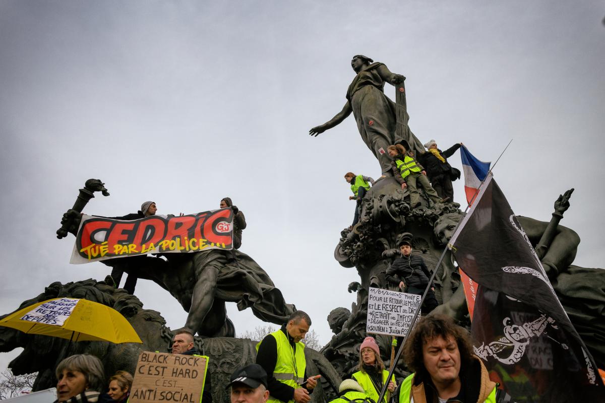FRANCE - POLITICS - SOCIAL - DEMO - LOCAL DEMONSTRATION AGAINS PENSION REFORM AND ACT 61 OF YELLOW VEST IN PARIS
