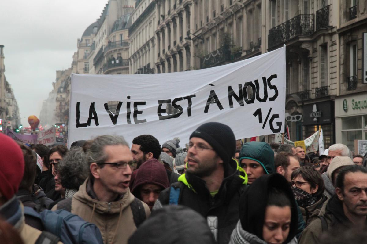La vie est à nous