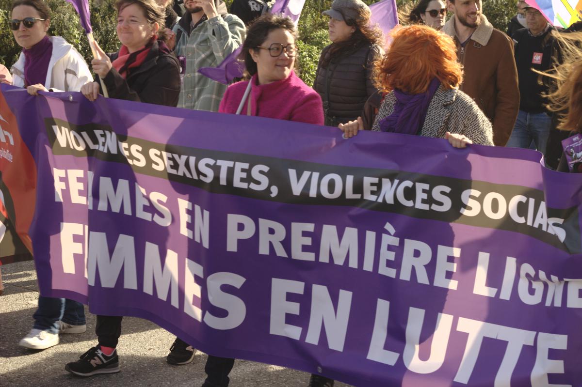 FRANCE - TOULOUSE - MANIFESTATION DU 8 MARS - BANDEROLE NPA FRANCE - TOULOUSE - MANIFESTATION DU 8 MARS - BANDEROLE NPA
