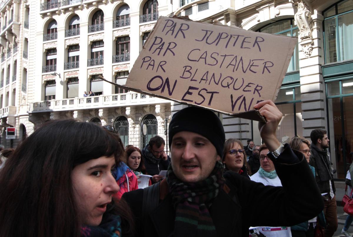 Pancarte Par Jupiter Par Castaner Par Blanquer On est VNR