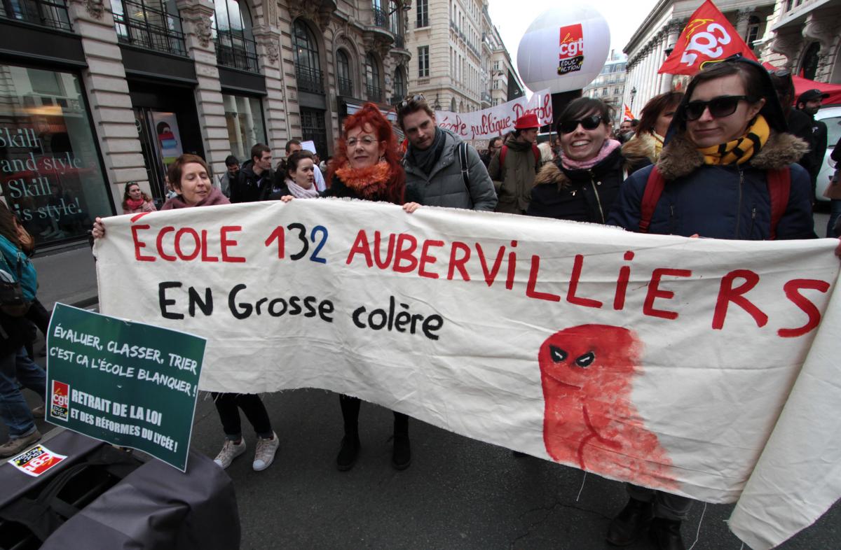 Banderole Ecole Aubervilliers en grosse colère