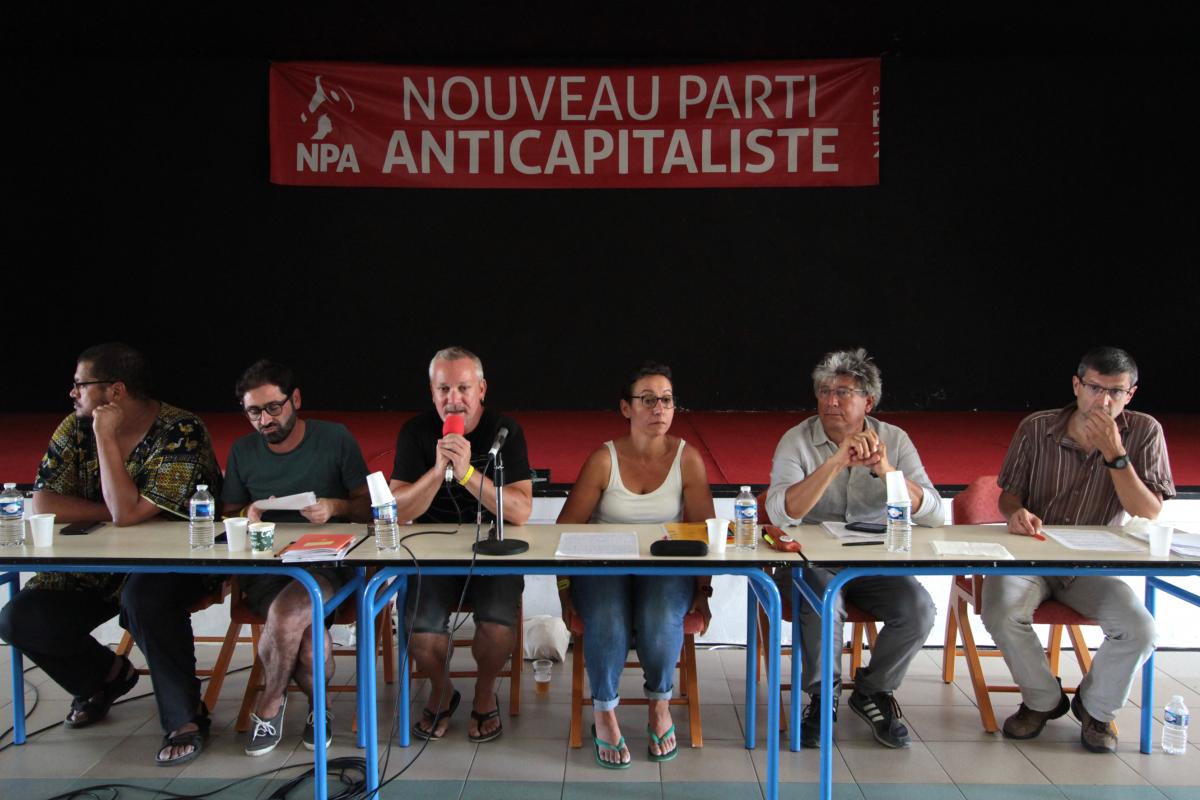 Tribune avec david Pijoan, Théo Roumier(Union Communiste Libertaire), Julien Salingue, Sandra Demarcq NPA), Eric Coquerel (La France Insoumise) et Xavier Lachau (Lutte Ouvrière)